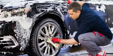 Expert Manual Car Wash Services in Dubai