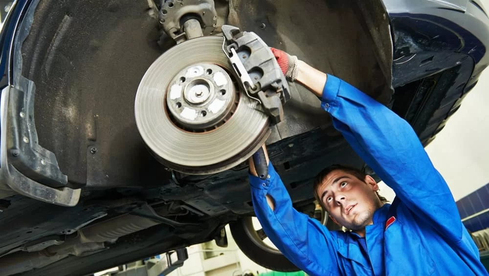 Brake Repair in Sharjah -car brakes qasr auto services